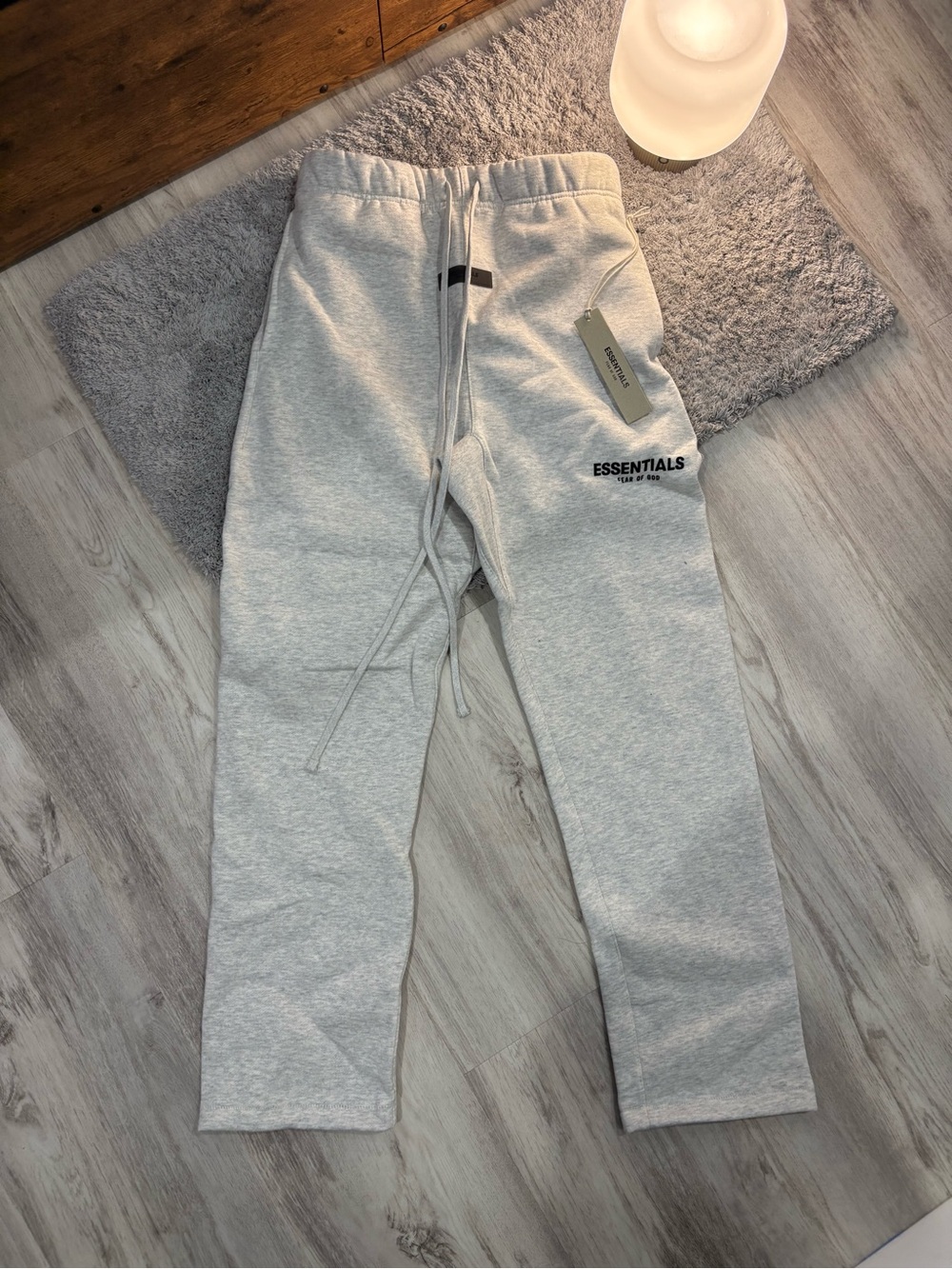 AUTHENTIC Fear of God Essentials Mens S ‘Light Oatmeal’ Sweatpants